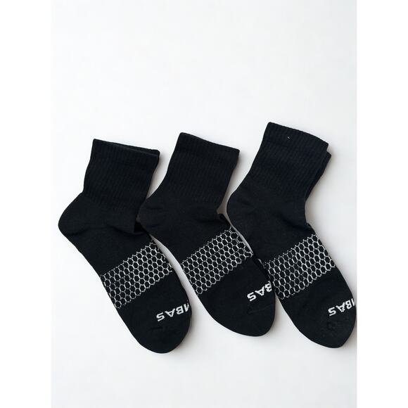 Bombas Accessories - 3 Pairs Bombas Black Quarter Socks Size Large 8-12